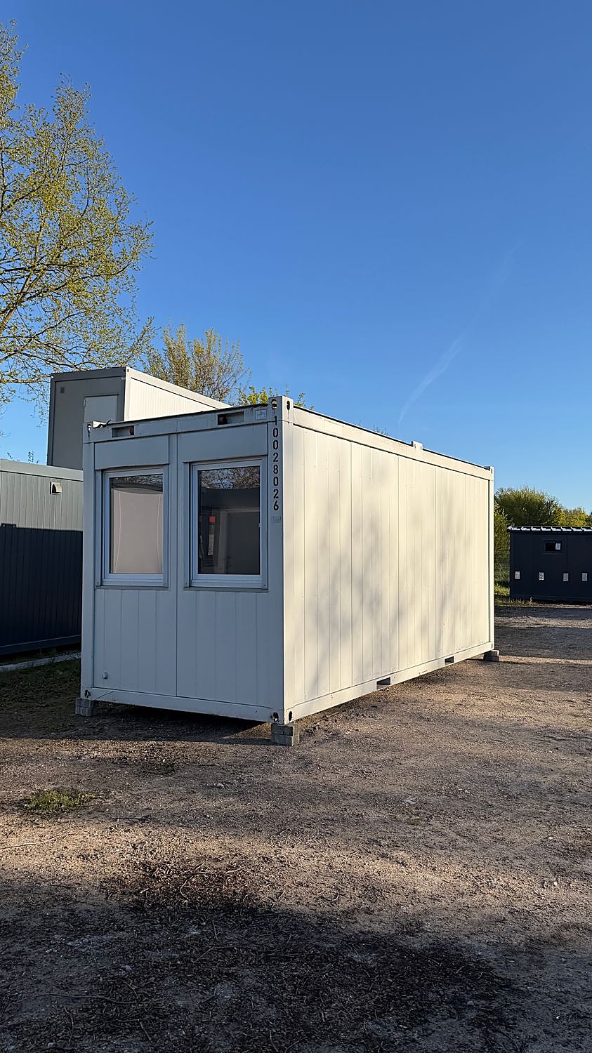 Gebrauchter Büro- / Mannschaftscontainer 20′ 6.055 × 2.438 mm